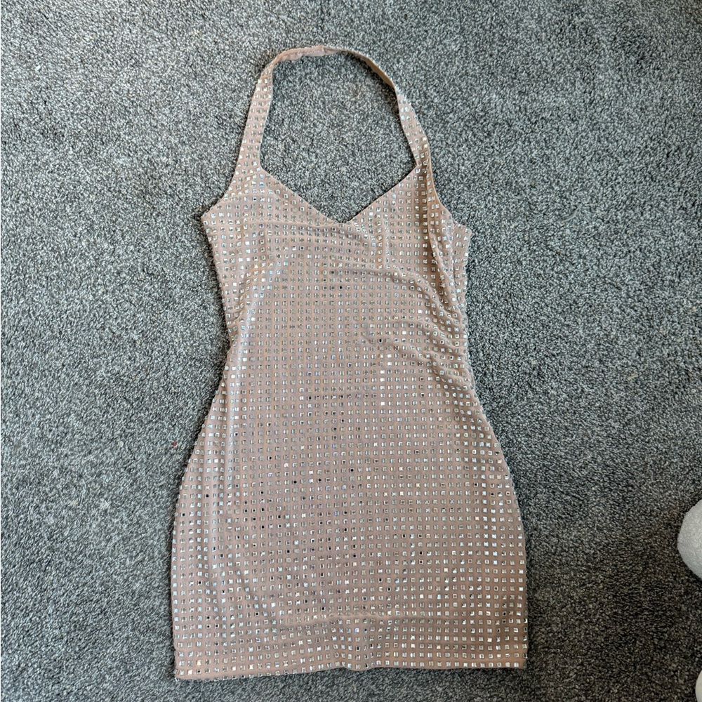 Little Star Embellished Mini Dress Beige
White fox size small